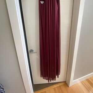 Bridesmaid dress. Size 6. Great for a wedding guest, or formal event